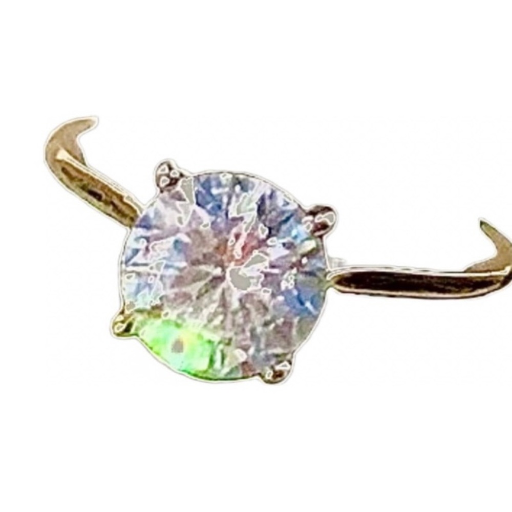 Absolute Cubic Zirconia Ring. SZ 7 1/2. Has beautiful flash